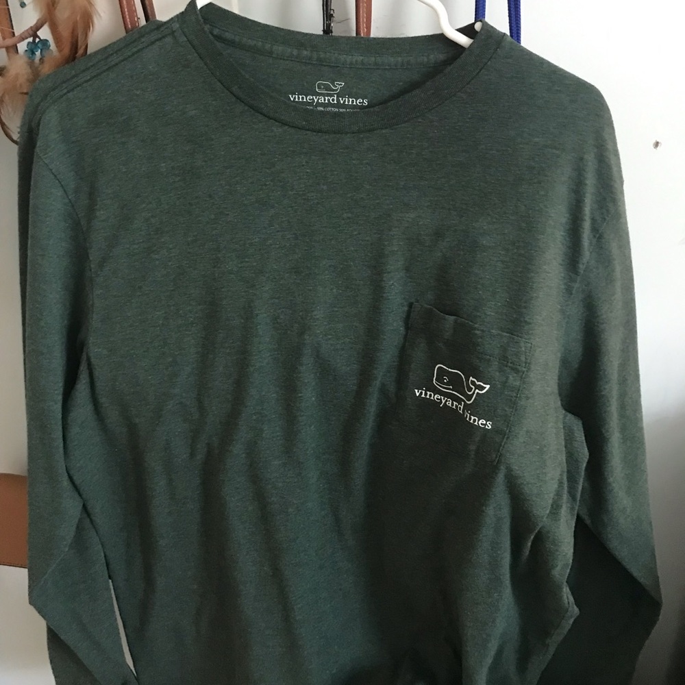 Vineyard Vines T-shirt